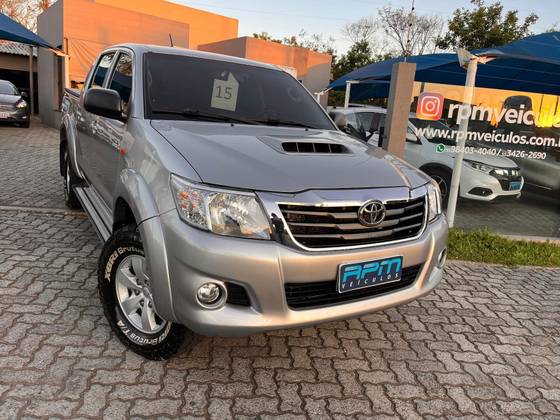 TOYOTA HILUX 3.0 SR 4X4 CD 16V TURBO INTERCOOLER DIESEL 4P AUTOMÁTICO